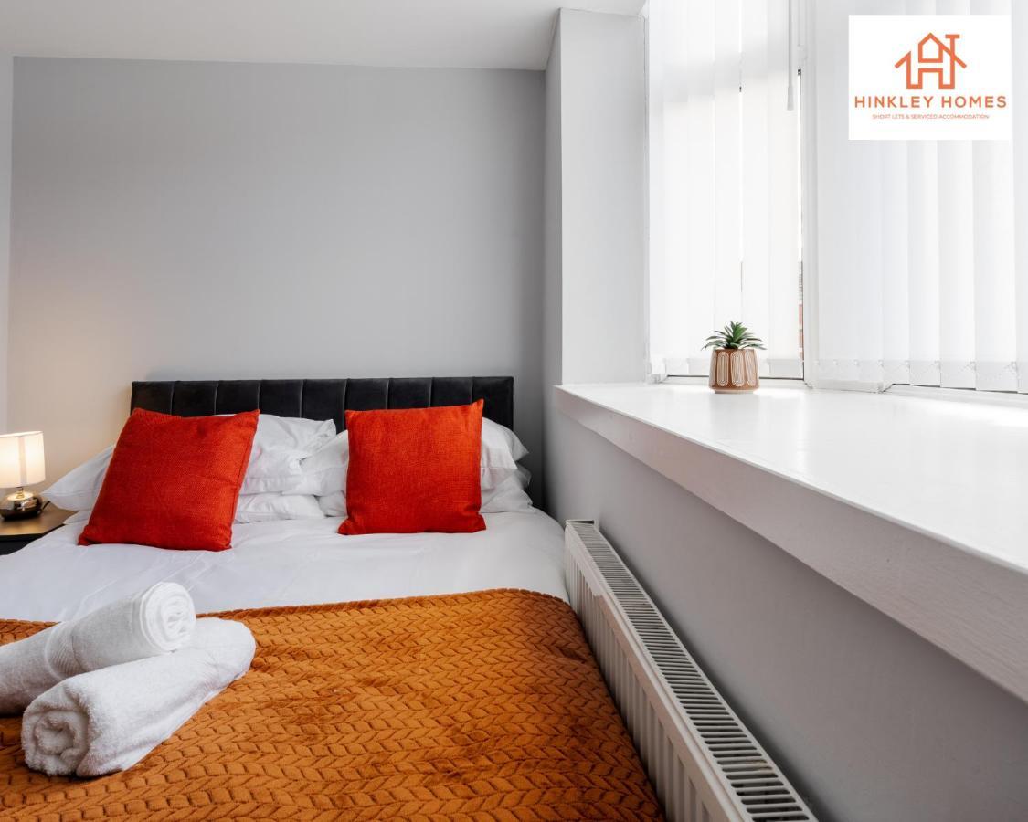 Supersized House 6 Beds Sleeps 14 W Garden & Carpark By Hinkley Homes Short Lets & Serviced Accommodation Liverpool Exterior foto