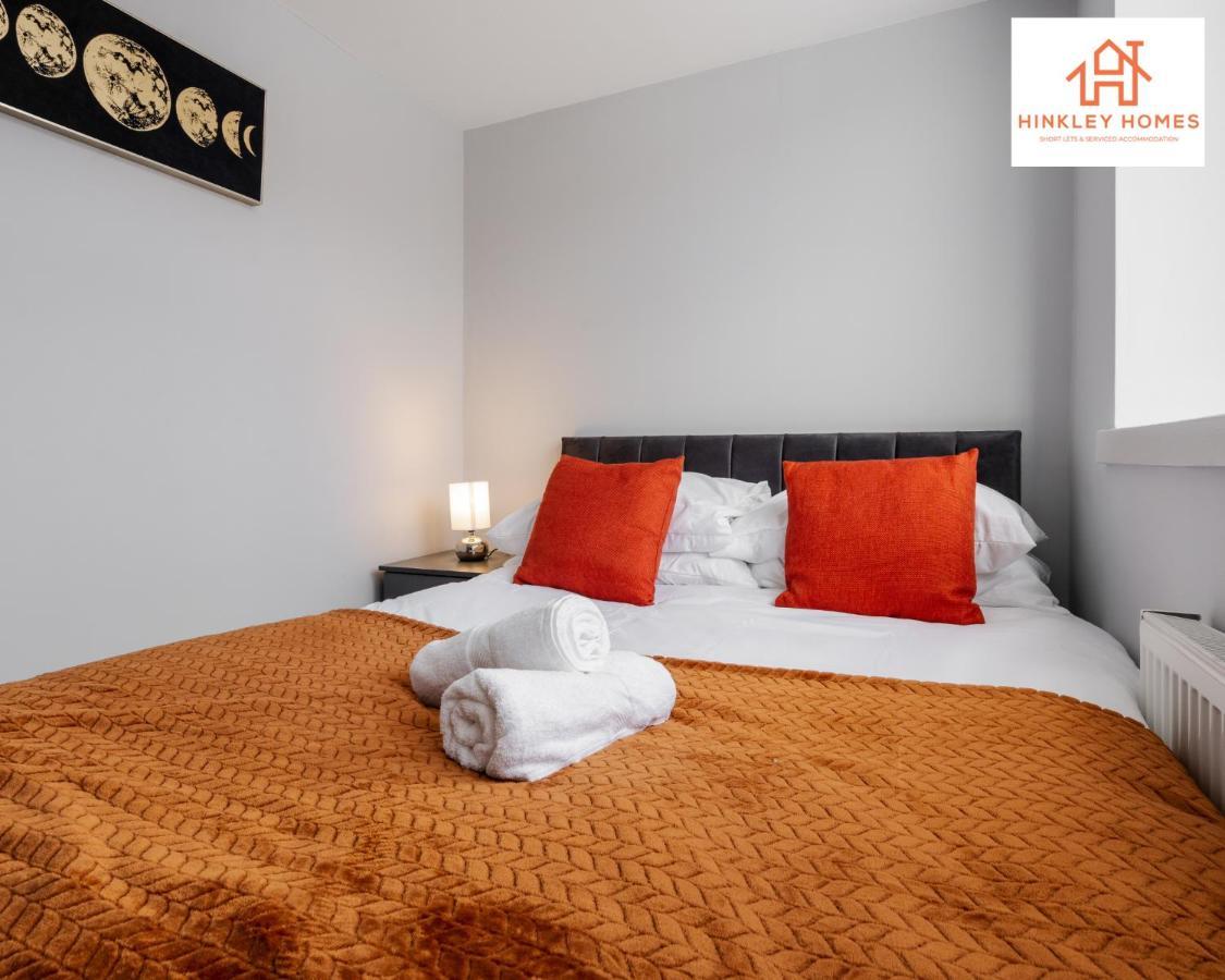 Supersized House 6 Beds Sleeps 14 W Garden & Carpark By Hinkley Homes Short Lets & Serviced Accommodation Liverpool Exterior foto