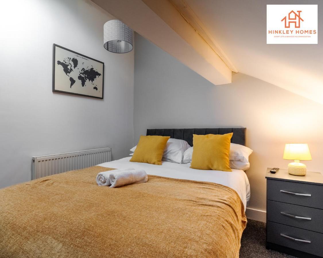 Supersized House 6 Beds Sleeps 14 W Garden & Carpark By Hinkley Homes Short Lets & Serviced Accommodation Liverpool Exterior foto